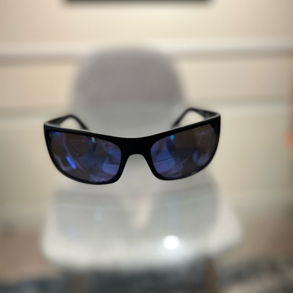MAUI JIM PEAHI Polarized Wrap Sunglasses Frame Black Mat Rubber Lens Blue Hawaii - Picture 1 of 6